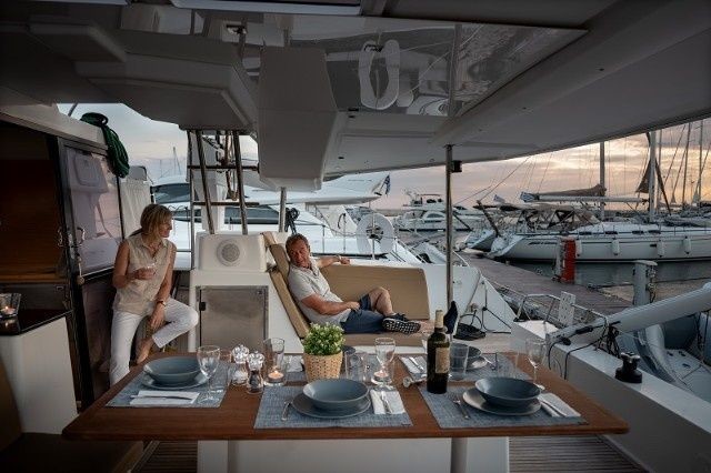 Fountaine Pajot Helia 44