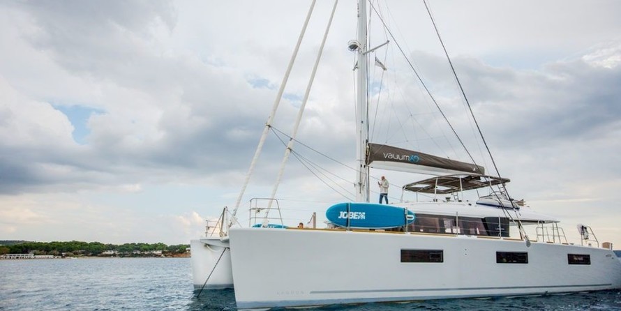 Lagoon 620
