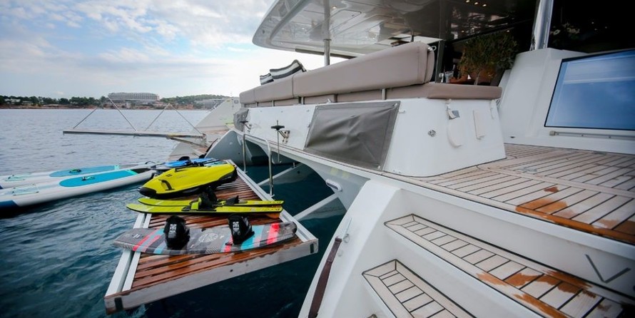 Lagoon 620