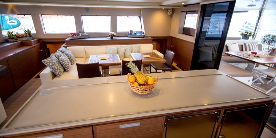 Lagoon 620
