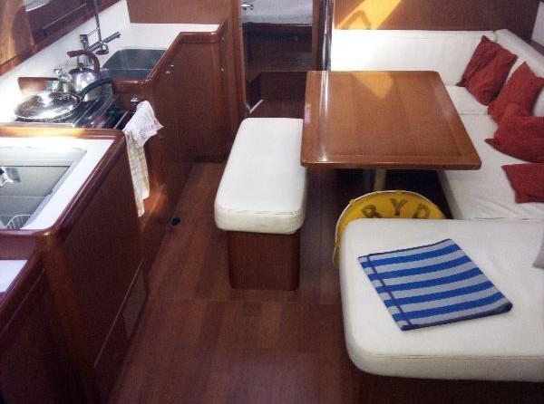 Beneteau Oceanis 40