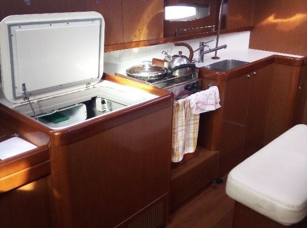 Beneteau Oceanis 40