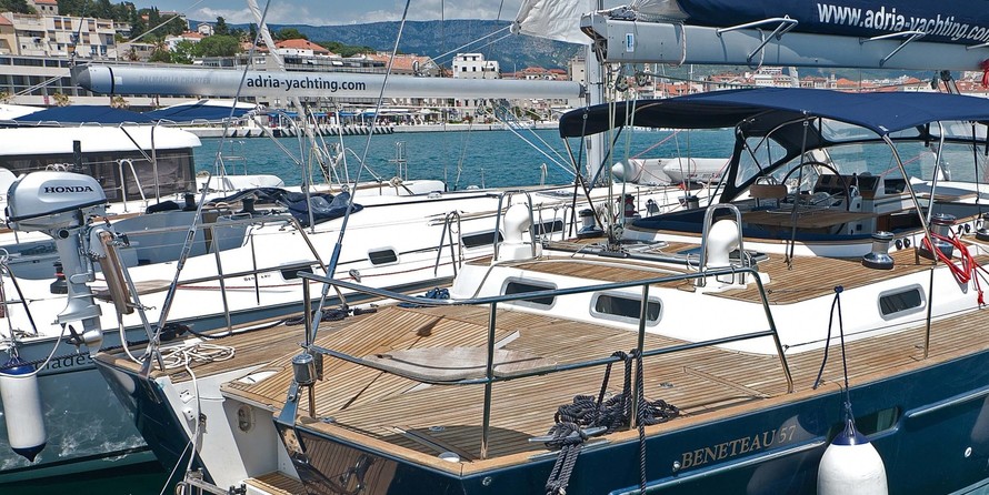 Beneteau 57