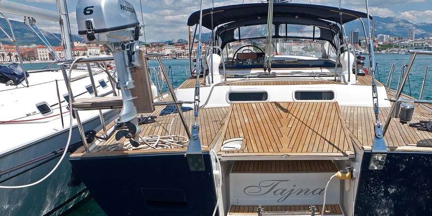 Beneteau 57