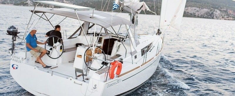 Beneteau Oceanis 38
