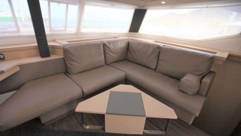 Fountaine Pajot Saona 47