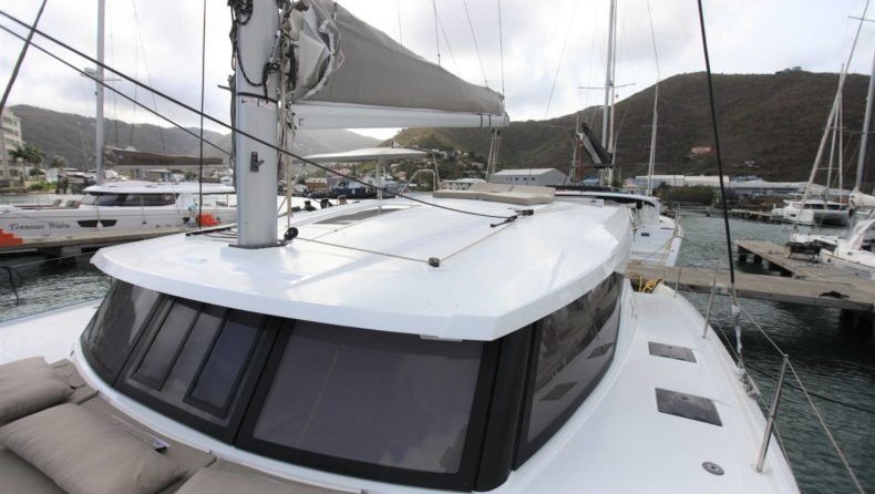 Fountaine Pajot Lucia 40