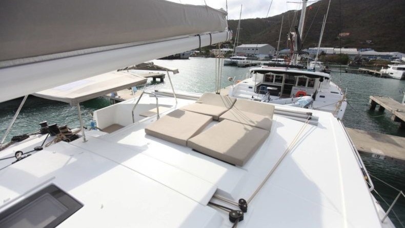 Fountaine Pajot Lucia 40