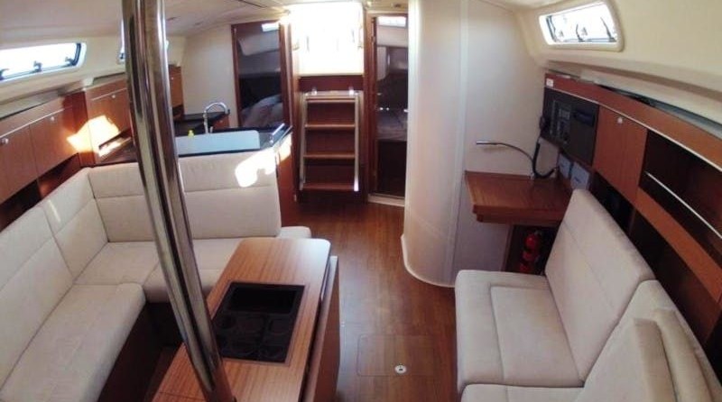 Hanse 385