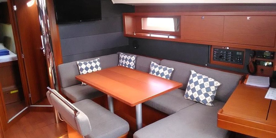 Beneteau Oceanis 45