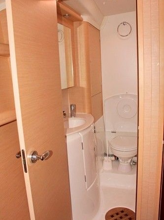 Lagoon 440