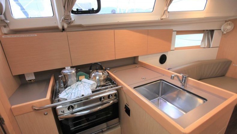 Beneteau Oceanis 35