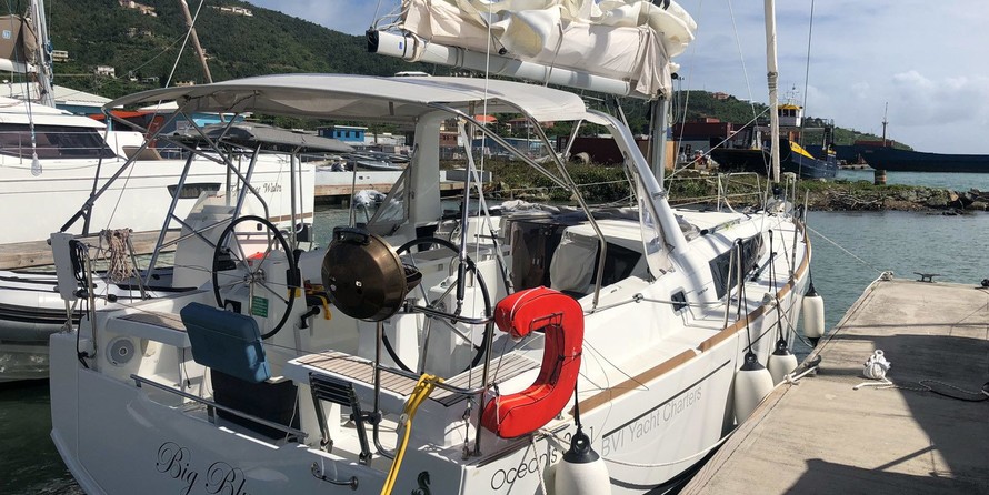 Beneteau Oceanis 35