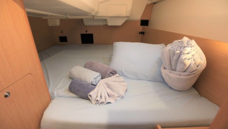 Beneteau Oceanis 35