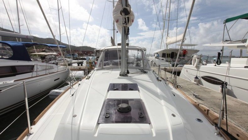 Beneteau Oceanis 35