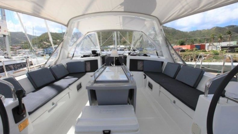 Beneteau Oceanis 48