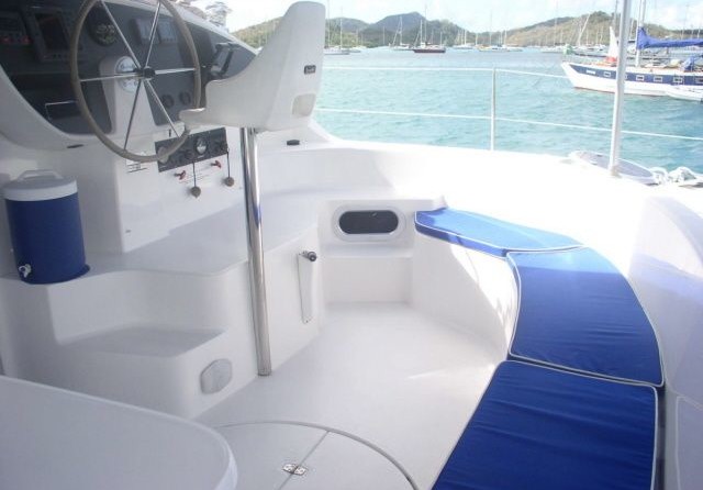 Fountaine pajot belize 43