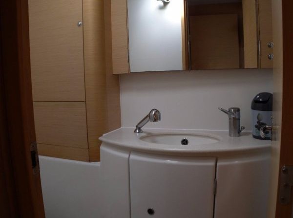 Lagoon 440