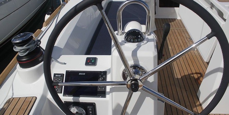 Beneteau Oceanis 35.1