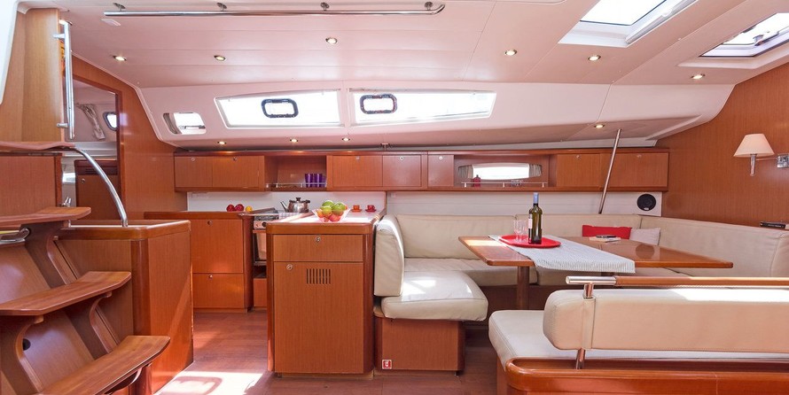 Beneteau Oceanis 54