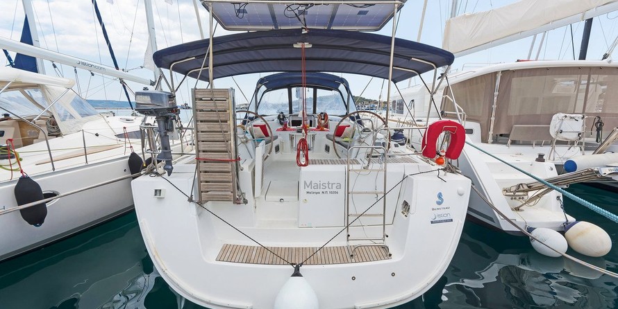 Beneteau Oceanis 54