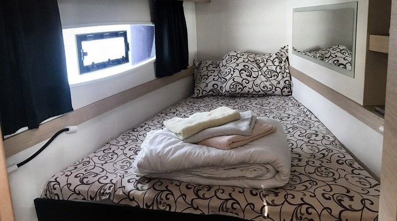 Fountaine Pajot Lucia 40