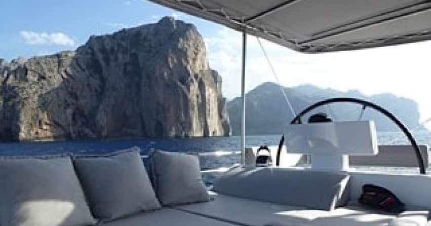 Lagoon 620