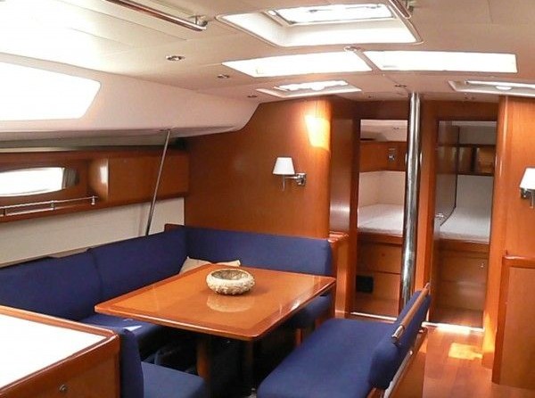 Beneteau Oceanis 54