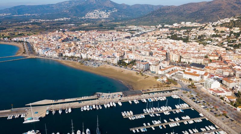 Fountaine pajot taiti 75 day charter boat