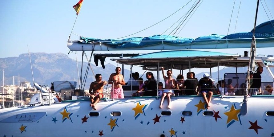 Fountaine pajot taiti 75 day charter boat