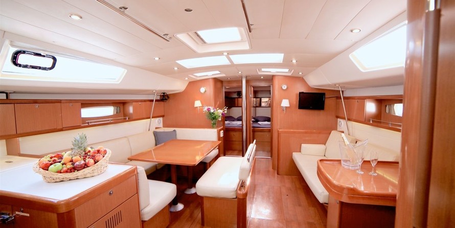 Beneteau Oceanis 54