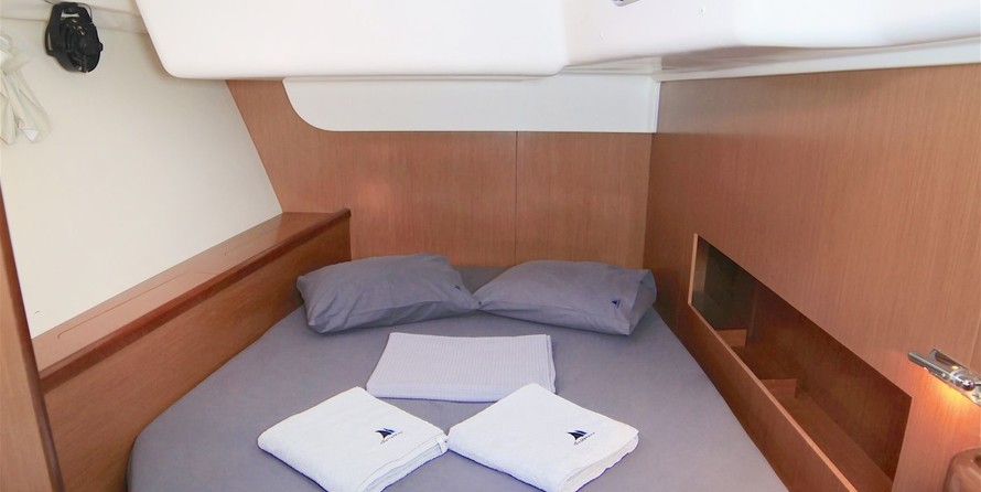 Beneteau Oceanis 54