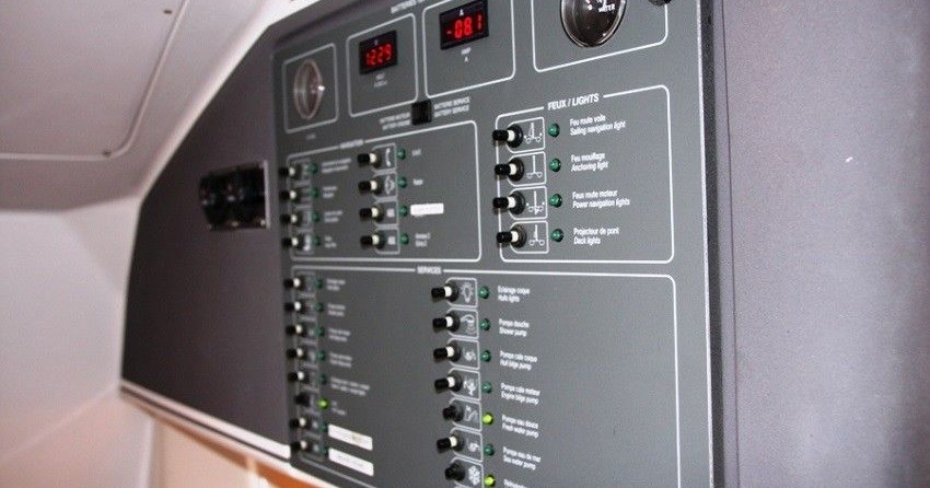 Fountaine pajot belize 43