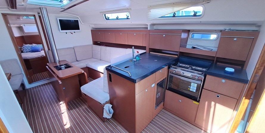 Hanse 415