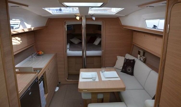 Dufour 382