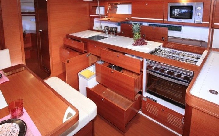 Dufour 445