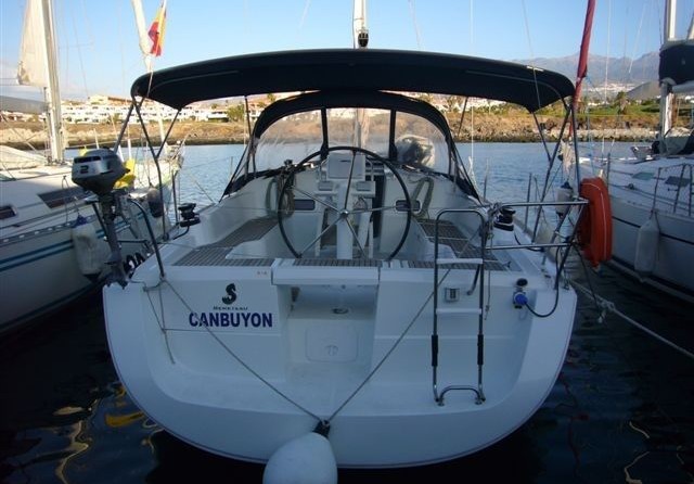 Beneteau Oceanis 37