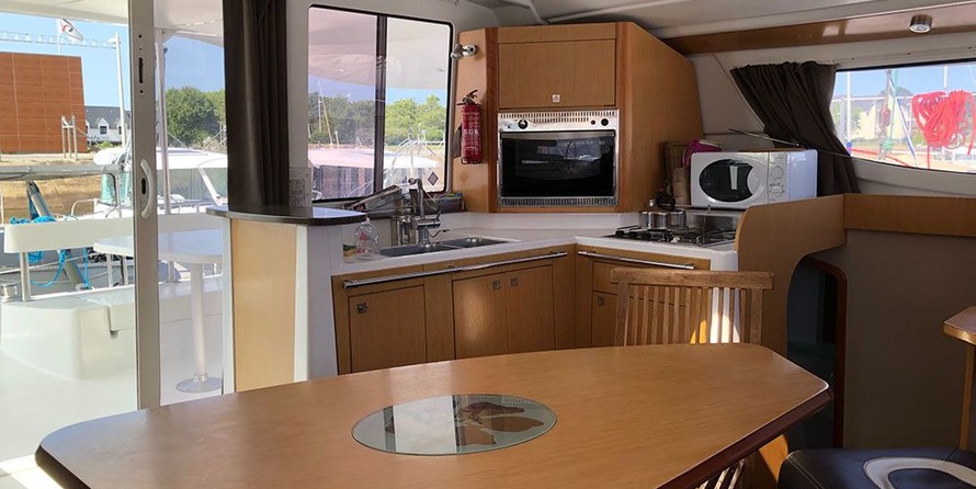 Fountaine Pajot Lipari 41