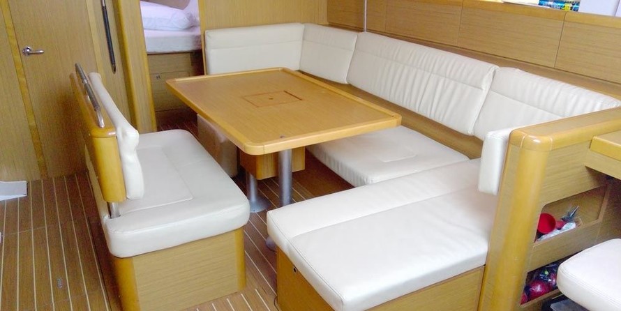 Jeanneau Sun Odyssey 44i