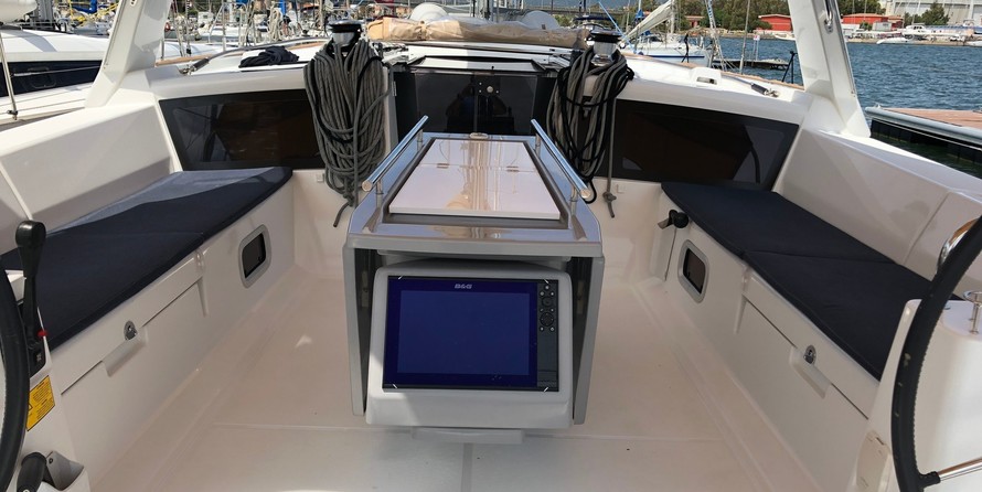 Beneteau Oceanis 48