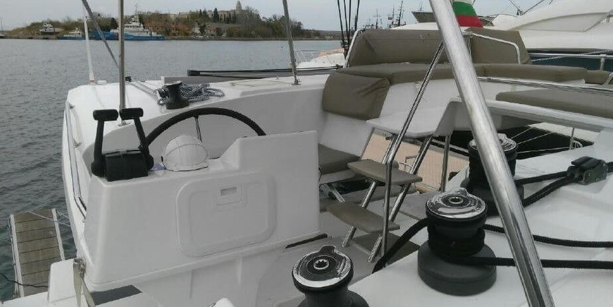 Fountaine Pajot Helia 44