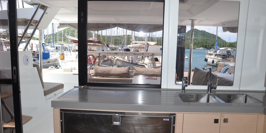 Fountaine Pajot Saona 47