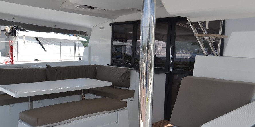 Fountaine Pajot Saona 47