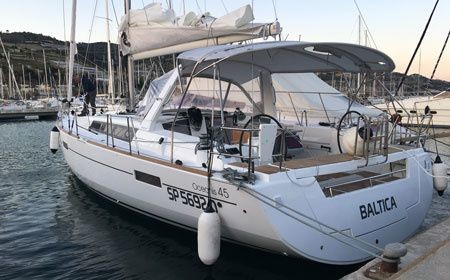 Beneteau Oceanis 45