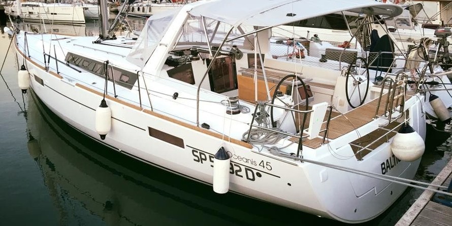 Beneteau Oceanis 45