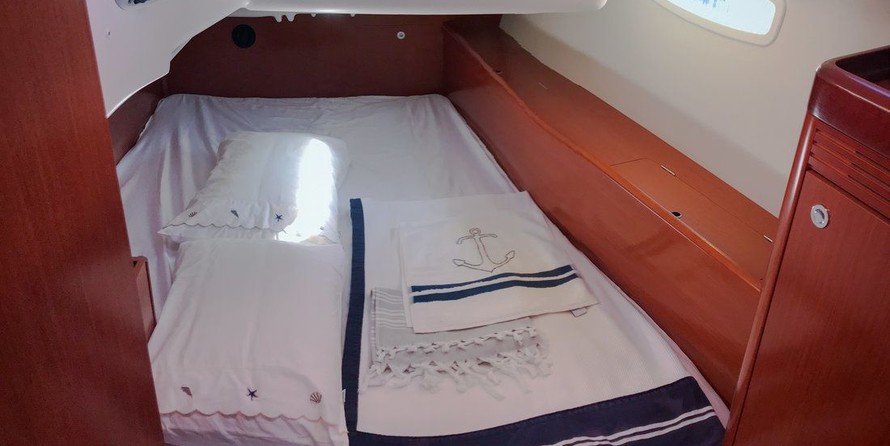 Beneteau Oceanis 43