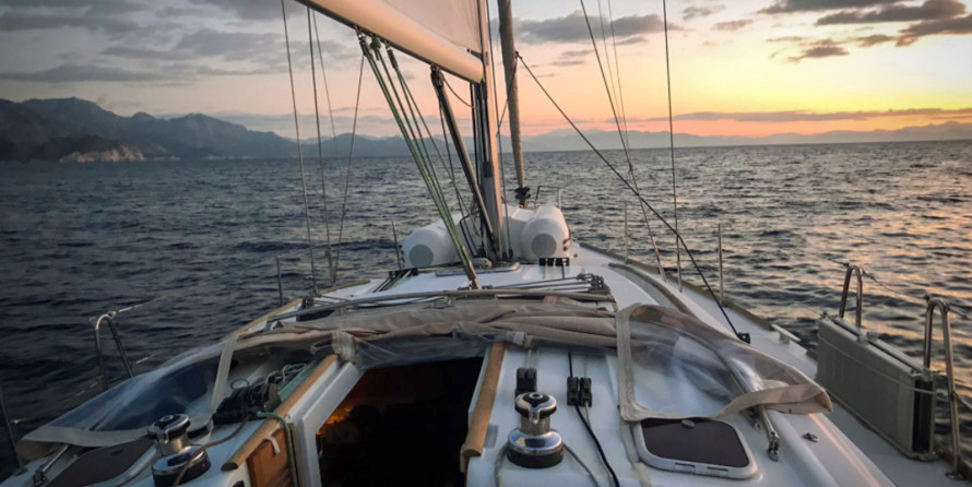 Beneteau Oceanis 43