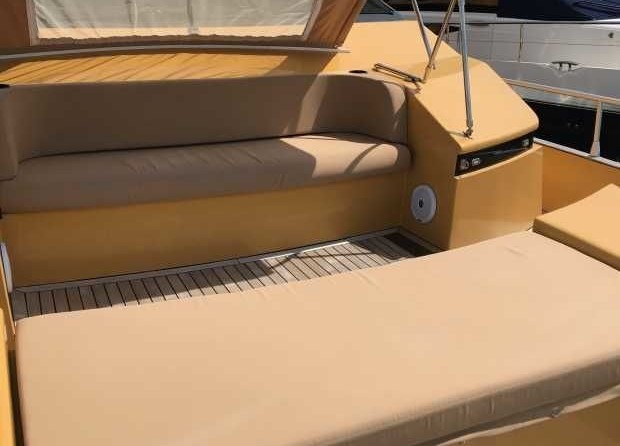 Azimut Magellano 76