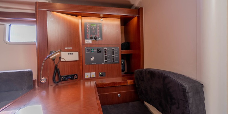 Hanse 505