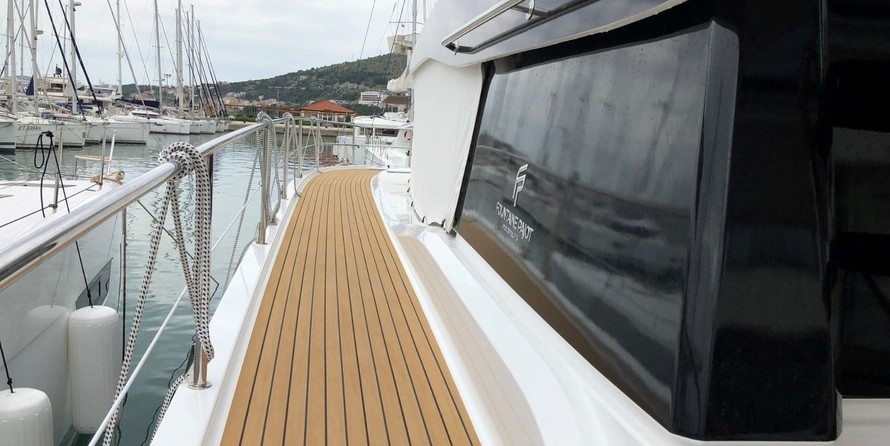 Fountaine Pajot MY 44